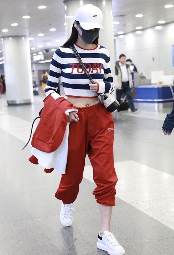 最新穿臍環(huán)時尚，你的個性之選！