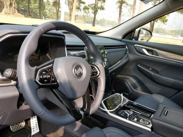 2024今晚澳門開特馬現(xiàn)場,全面實(shí)施策略設(shè)計(jì)_CQF83.316榮耀版