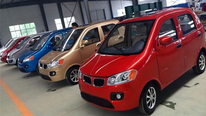 最新款老年代步車圖片，交通工具的革新與爭議熱議焦點(diǎn)