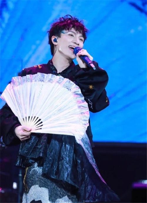 火花最新歌曲，自然美景之旅，探尋內(nèi)心的平和寧靜