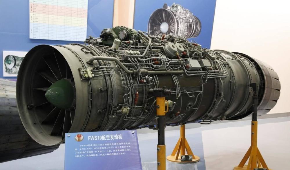 武直10新型發(fā)動機(jī)深度解析，性能特點(diǎn)與技術(shù)亮點(diǎn)揭秘