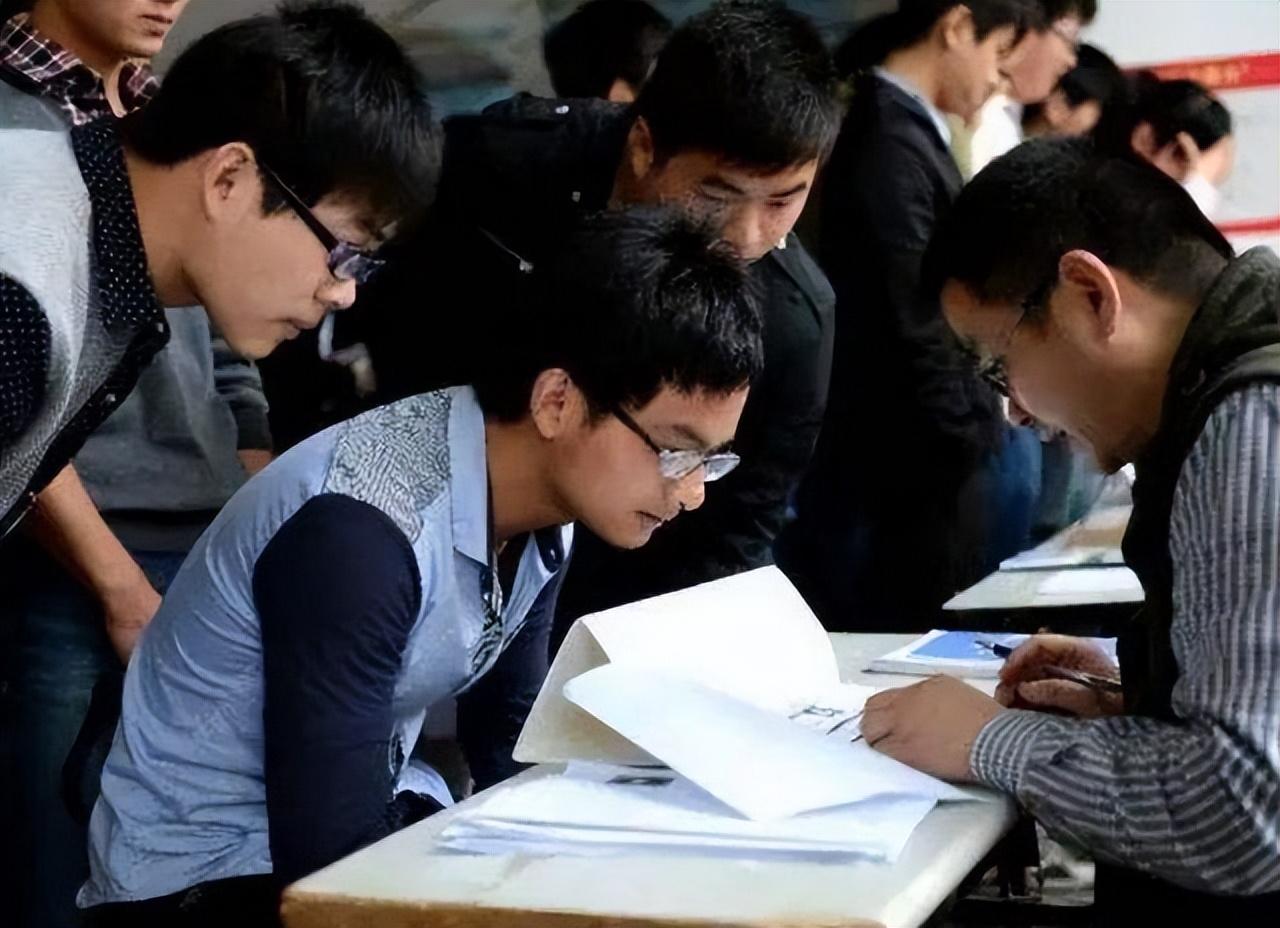鐵路薪資改革邁入新時代，科技重塑未來，最新動態(tài)揭示變革趨勢