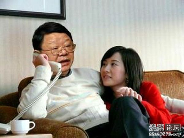 揭秘文強與女明星的隱秘幕后故事，令人震驚！