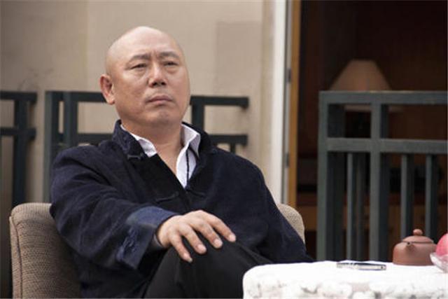 李成儒，從舞臺到熒屏的自信蛻變與成就感滿滿之路