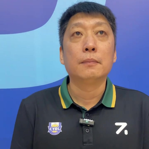 岳鵬飛，時(shí)代之光，影壇新星閃耀之路