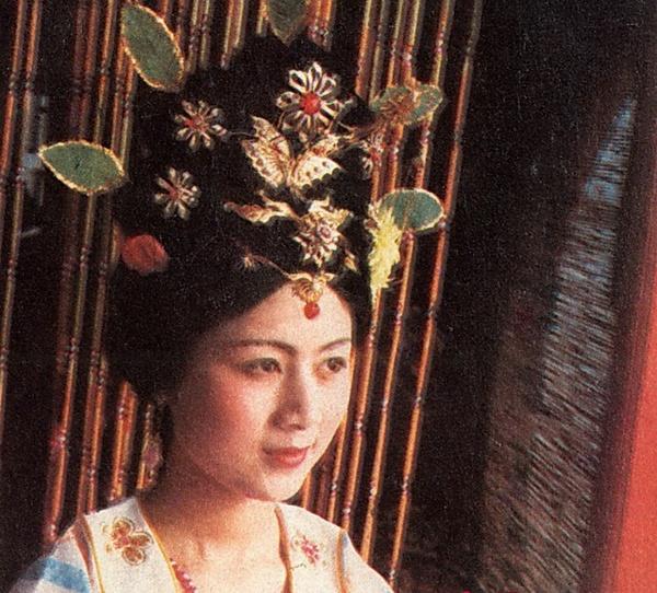 演員馬蘭圖片集，展現(xiàn)風(fēng)采的劇照欣賞