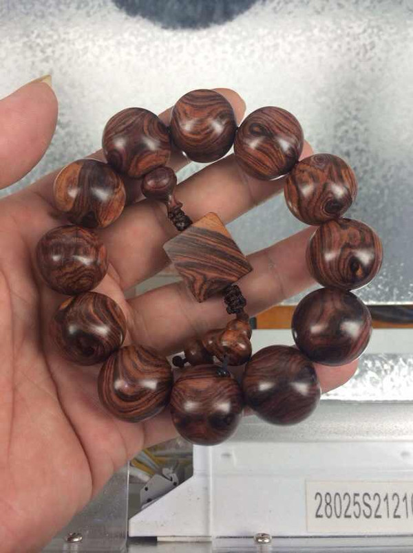 海南黃花梨當(dāng)前價(jià)格全面指南，最新行情解析與深度解讀