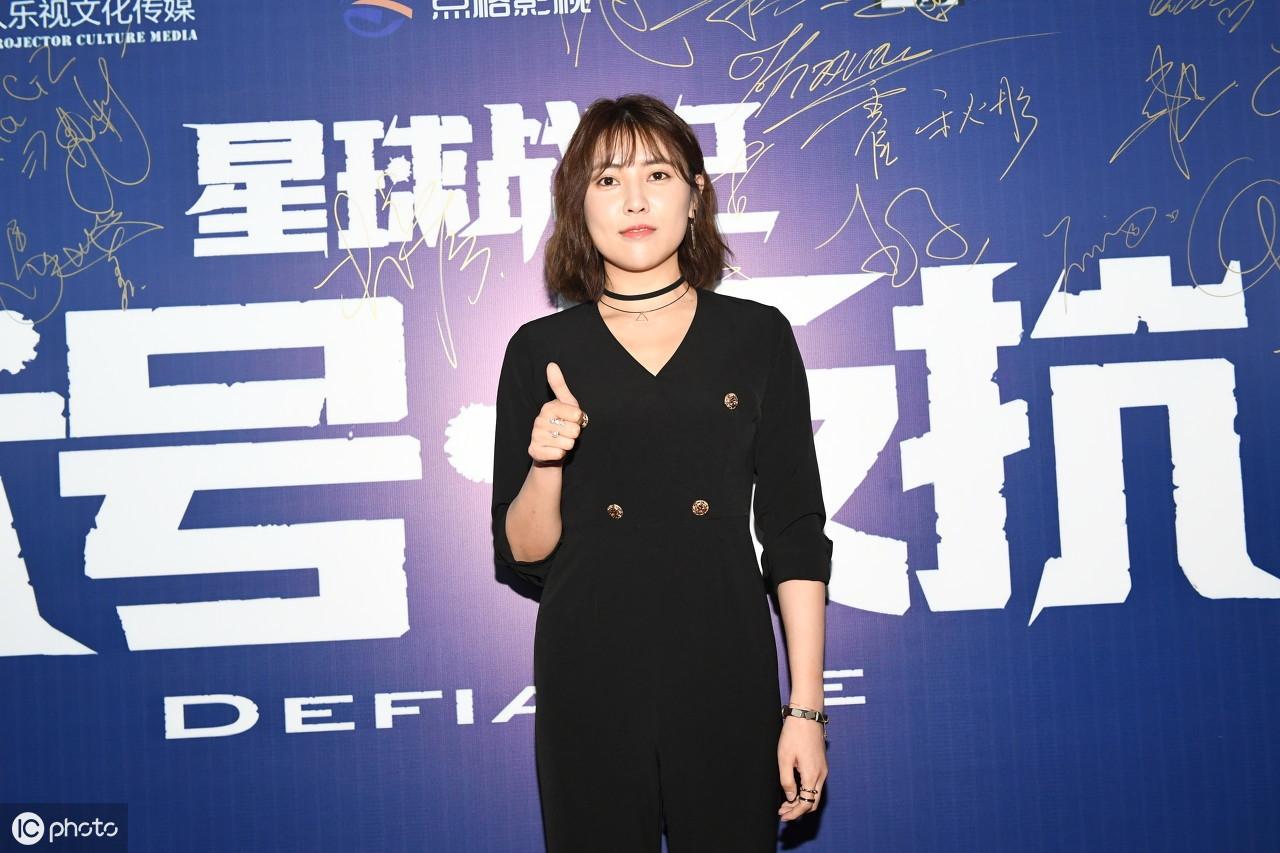 演員黎萱的獨特魅力之旅，璀璨星辰的遇見
