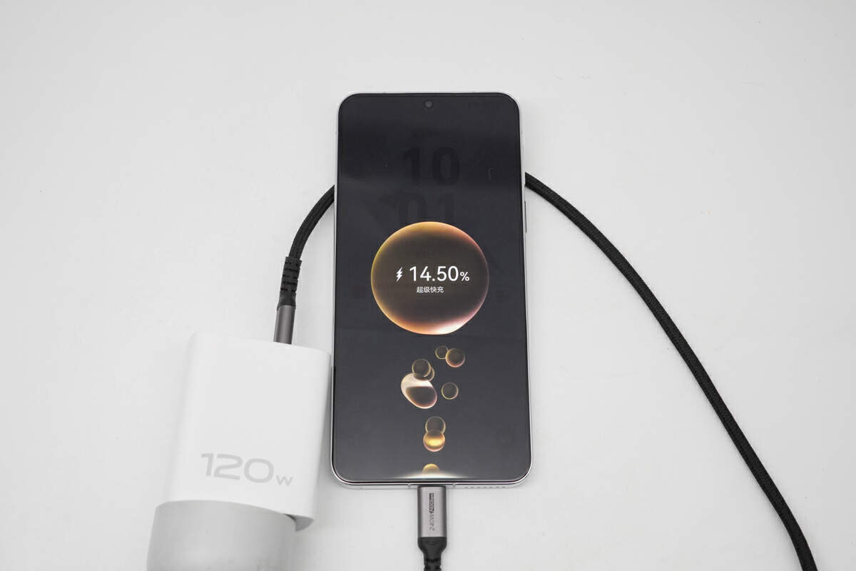 最新快充技術(shù)革新引領(lǐng)未來能源革命，極速充電體驗(yàn)開啟新篇章