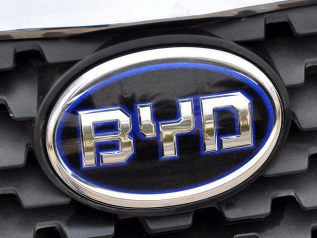 BYD最新車標引領時尚潮流，獨特設計展現(xiàn)新風向！