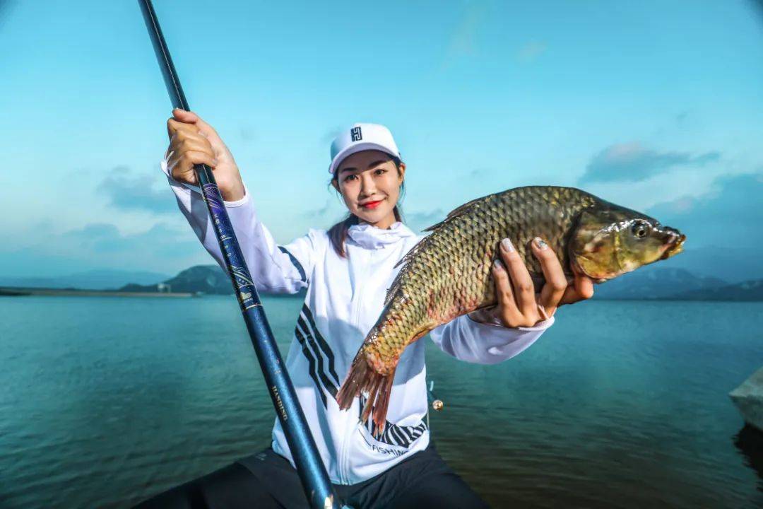 釣人的魚(yú)最新力作，智能垂釣器——高科技垂釣，生活變革的新篇章