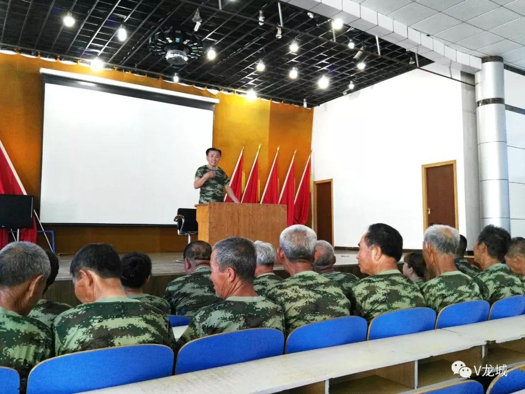 小巷深處的軍迷天堂，最新軍情新聞揭秘
