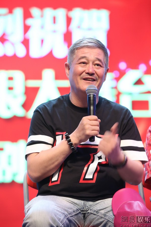 趙本山最新互動(dòng)揭秘，近距離感受喜劇大師的魅力傳奇