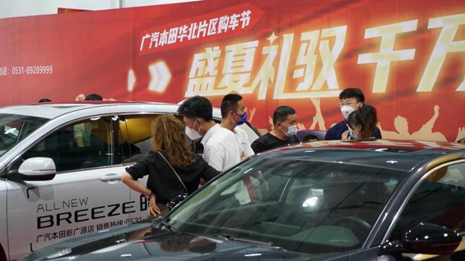 濟(jì)南最新車展，汽車行業(yè)盛宴全景呈現(xiàn)