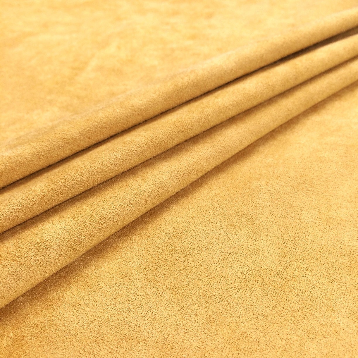 最新麂皮絨，時(shí)尚界的寵兒